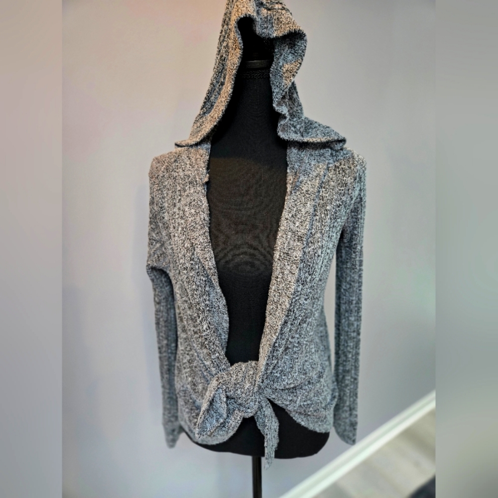 LAST CALL: Urban Outfitters Cozy Gray Knit Cardigan
